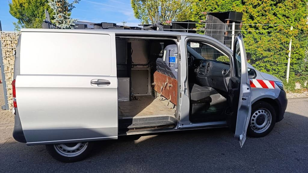 Mercedes-Benz Vito 114 CDI Allrad-Werkstattschränke-Standheizung - Van box: gambar 1 Mercedes-Benz Vito 114 CDI Allrad-Werkstattschränke-Standheizung - Van box: gambar 1