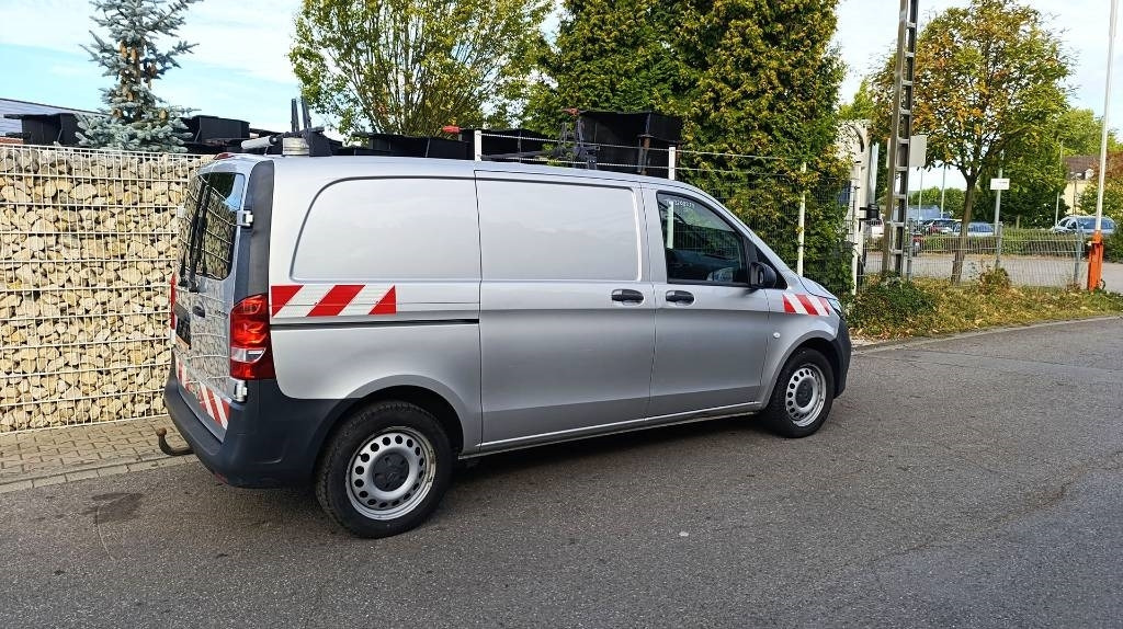 Mercedes-Benz Vito 114 CDI Allrad-Werkstattschränke-Standheizung - Van box: gambar 5 Mercedes-Benz Vito 114 CDI Allrad-Werkstattschränke-Standheizung - Van box: gambar 5