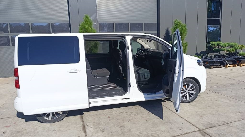 Toyota Proace 2.0 Van, Kleinbus, 7-Sitzer, Turboschaden  - Van panel: gambar 4 Toyota Proace 2.0 Van, Kleinbus, 7-Sitzer, Turboschaden  - Van panel: gambar 4