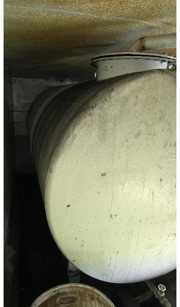 Tangki penyimpanan Big Hakenliftcontainer mit 5000 l Tank: gambar 12 Tangki penyimpanan Big Hakenliftcontainer mit 5000 l Tank: gambar 12