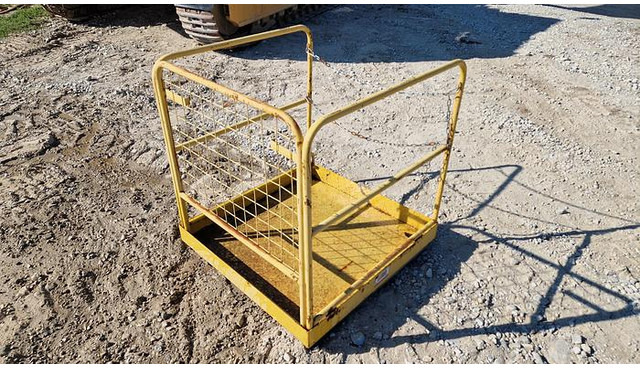 Big Sicherheits-Arbeitskorb - Trailer pengangkut mobil: gambar 1 Big Sicherheits-Arbeitskorb - Trailer pengangkut mobil: gambar 1