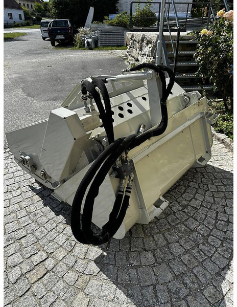 Cat Landscape Rake LR15 - Lampiran: gambar 4 Cat Landscape Rake LR15 - Lampiran: gambar 4