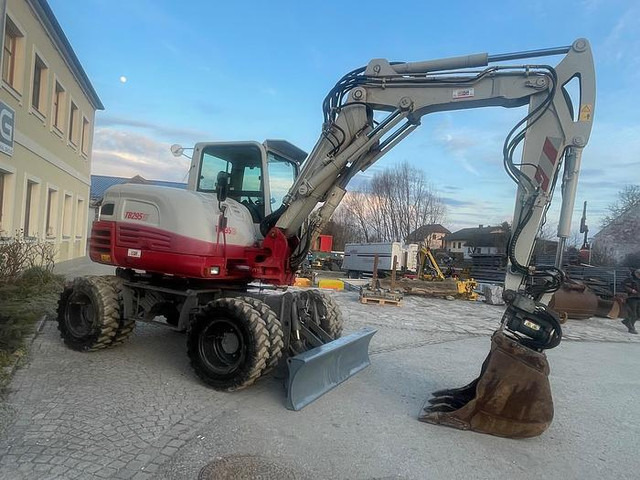Takeuchi TB295W Mobilbagger - Ekskavator: gambar 3 Takeuchi TB295W Mobilbagger - Ekskavator: gambar 3