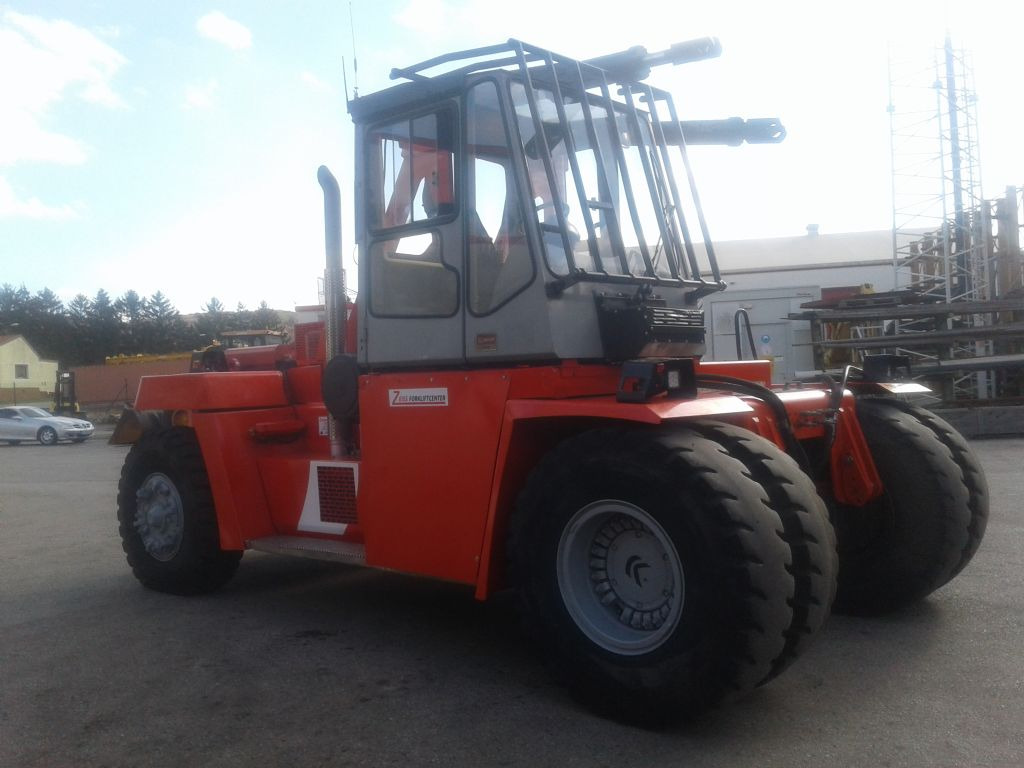 Kalmar DCE330-12 - Forklift diesel: gambar 5 Kalmar DCE330-12 - Forklift diesel: gambar 5