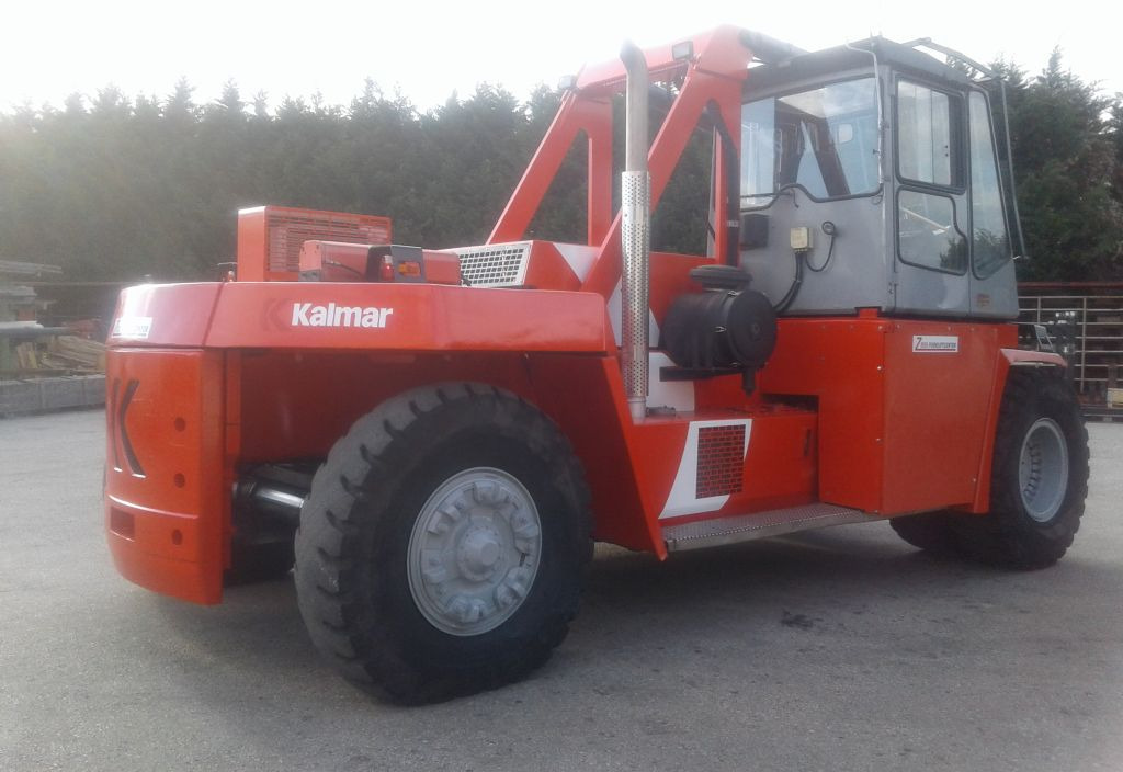 Kalmar DCE330-12 - Forklift diesel: gambar 4 Kalmar DCE330-12 - Forklift diesel: gambar 4