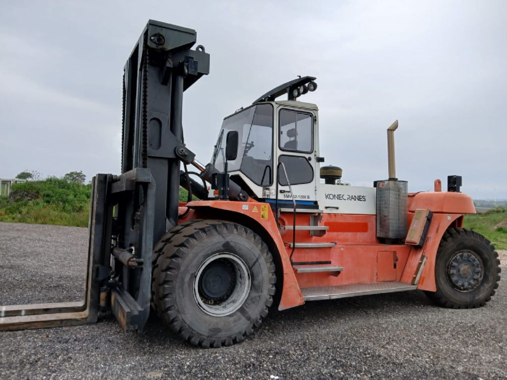 SMV 32-1200B - Forklift diesel: gambar 1 SMV 32-1200B - Forklift diesel: gambar 1