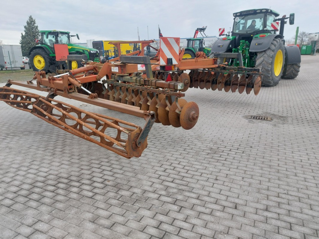 Gregoire-Besson SXL 667/42 - Garu cakram: gambar 4 Gregoire-Besson SXL 667/42 - Garu cakram: gambar 4