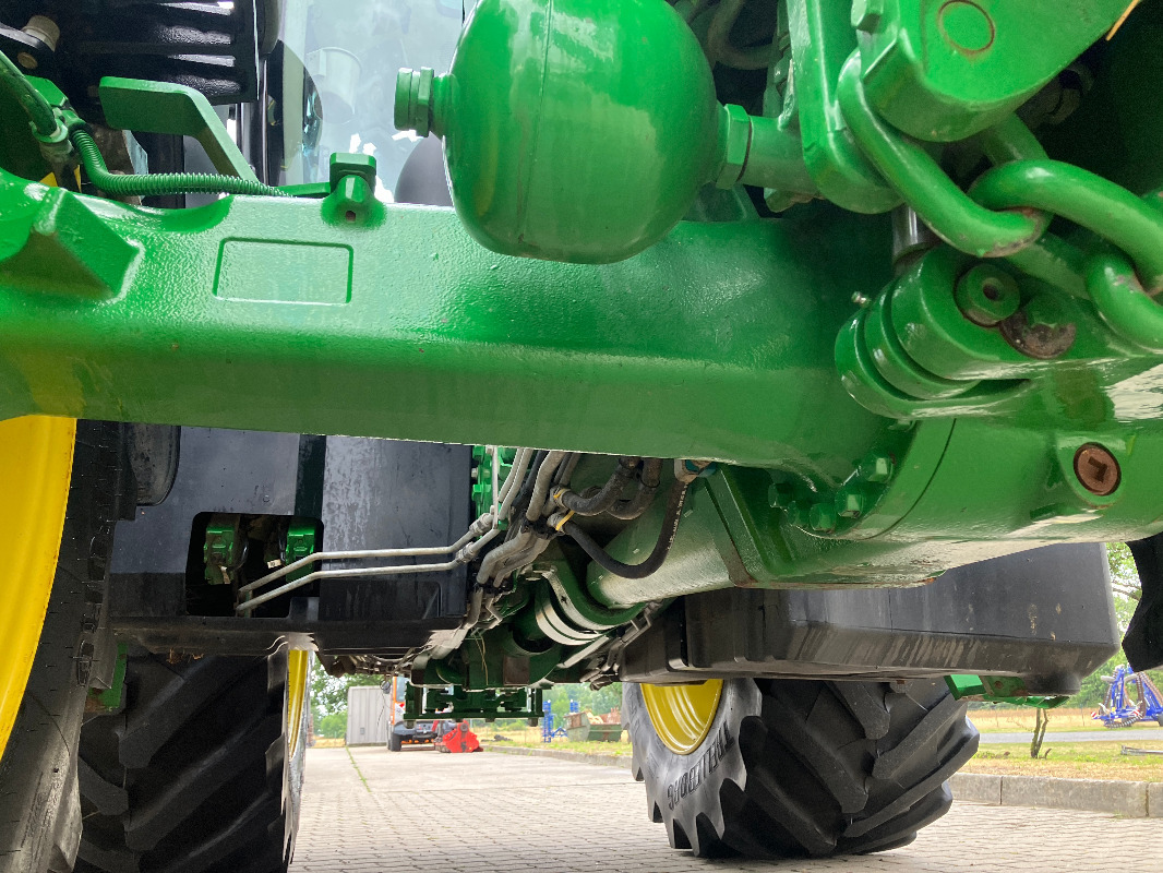 John Deere 6R185 - Traktor: gambar 2 John Deere 6R185 - Traktor: gambar 2