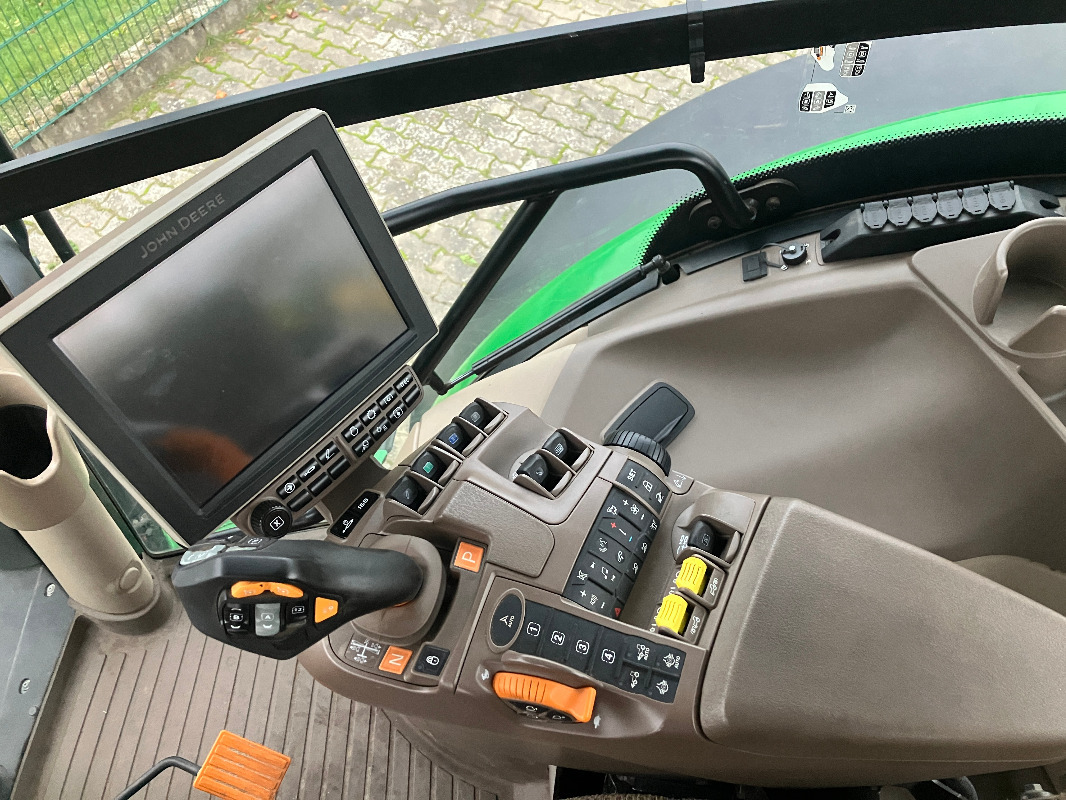 John Deere 6R185 - Traktor: gambar 3 John Deere 6R185 - Traktor: gambar 3