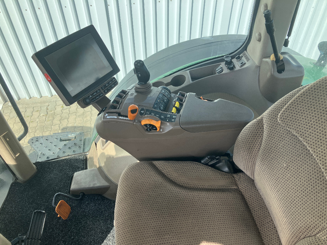 John Deere 7270R - Traktor: gambar 2 John Deere 7270R - Traktor: gambar 2