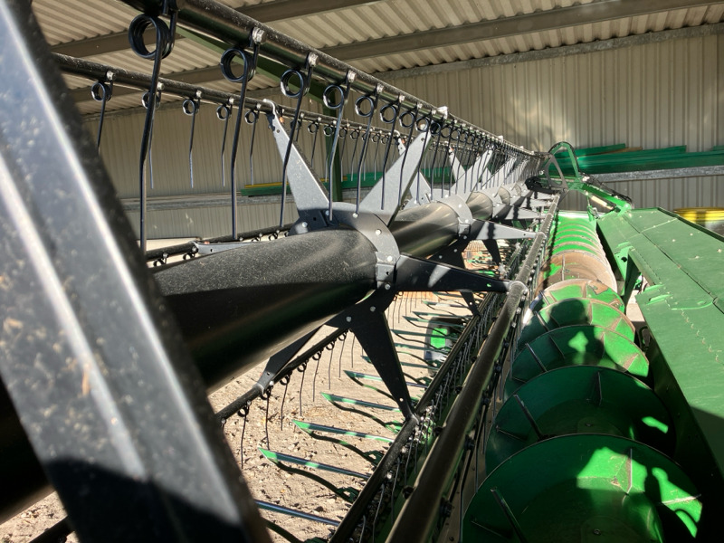 John Deere T670i mit 630X Schneidwerk - Pemanen gabungan: gambar 2 John Deere T670i mit 630X Schneidwerk - Pemanen gabungan: gambar 2