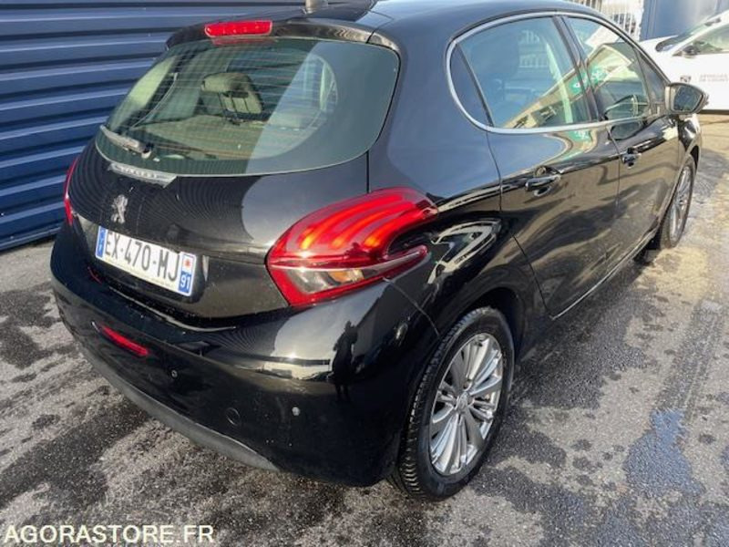 208 ALLURE PT 110cv-05/2016- 87950 KM - Mobil: gambar 3 208 ALLURE PT 110cv-05/2016- 87950 KM - Mobil: gambar 3
