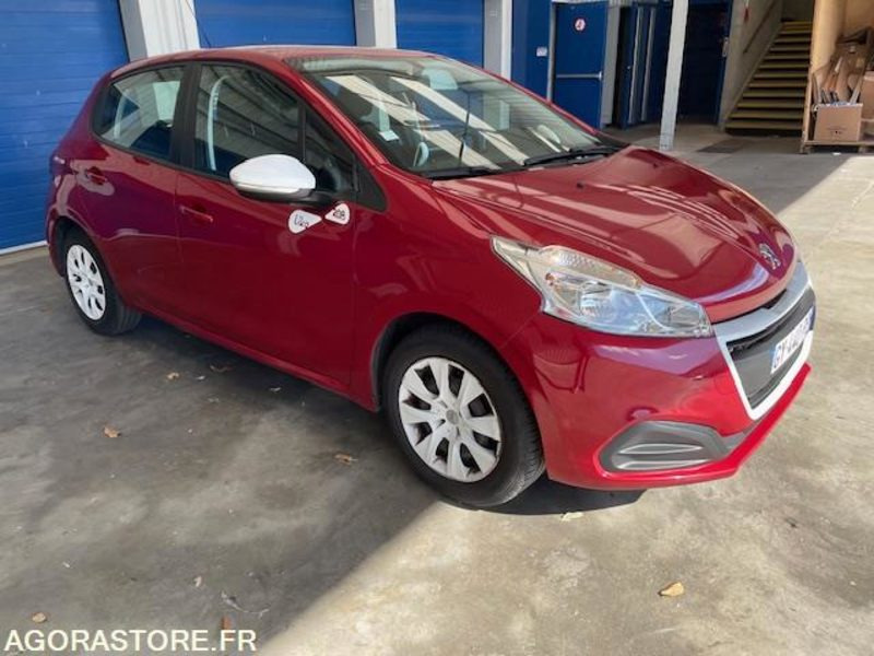 208 LIKE PT 68cv. 11/2016 . 98350 KM - Mobil: gambar 4 208 LIKE PT 68cv. 11/2016 . 98350 KM - Mobil: gambar 4