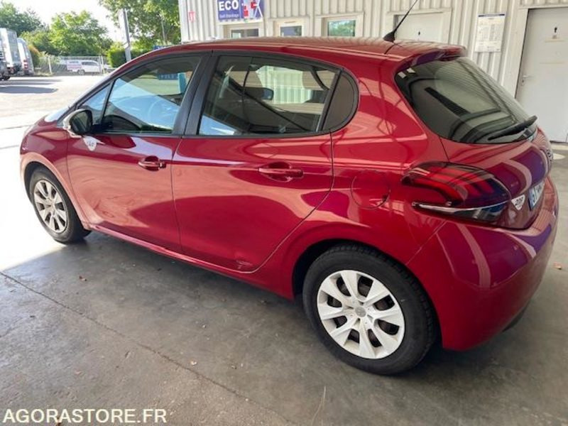 208 LIKE PT 68cv. 11/2016 . 98350 KM - Mobil: gambar 2 208 LIKE PT 68cv. 11/2016 . 98350 KM - Mobil: gambar 2