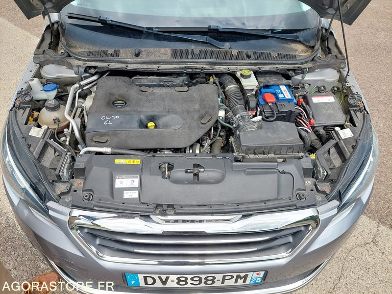 Mobil 308 FELINE 2,0L BlueHDi 150 BMV6: gambar 11