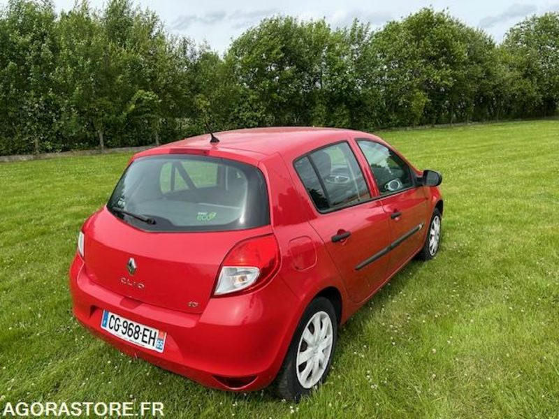 4 / RENAULT CLIO / CG-968-EH / VL / 13 ans - Mobil: gambar 5 4 / RENAULT CLIO / CG-968-EH / VL / 13 ans - Mobil: gambar 5