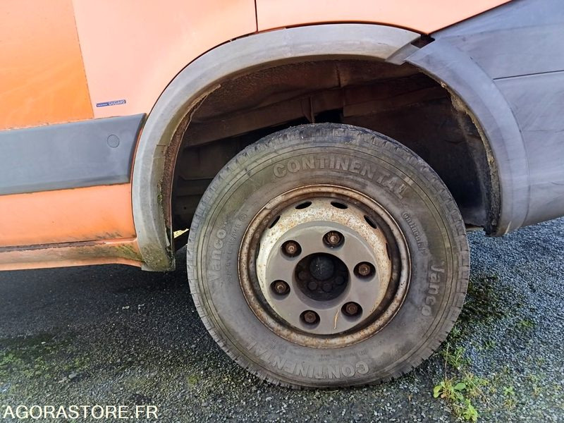 8228-YR-17 IVECO CAMION BENNE - Van jungkit: gambar 5 8228-YR-17 IVECO CAMION BENNE - Van jungkit: gambar 5