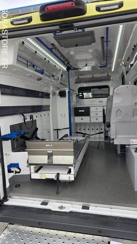 Ambulans AMBULANCE DE TYPE C - FIAT DUCATO L3-H2 177cv ANNEE 2016 - 259 200km: gambar 20 Ambulans AMBULANCE DE TYPE C - FIAT DUCATO L3-H2 177cv ANNEE 2016 - 259 200km: gambar 20