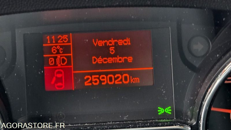 Ambulans AMBULANCE DE TYPE C - FIAT DUCATO L3-H2 177cv ANNEE 2016 - 259 200km: gambar 10 Ambulans AMBULANCE DE TYPE C - FIAT DUCATO L3-H2 177cv ANNEE 2016 - 259 200km: gambar 10