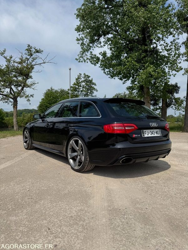 AUDI A4 RS4 - 2013 - 155 000KM - Mobil: gambar 3 AUDI A4 RS4 - 2013 - 155 000KM - Mobil: gambar 3