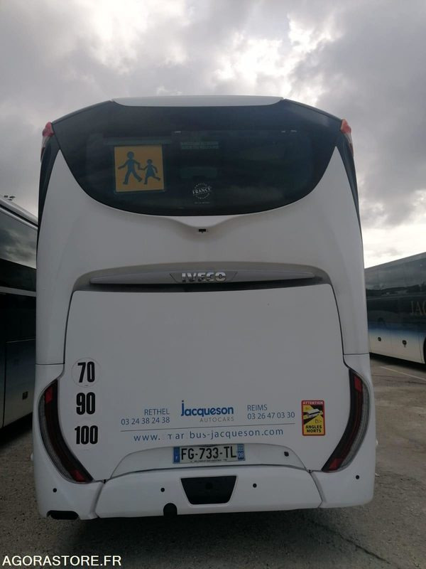 AUTOCAR GT IVECO MAGELYS PRO 13M / 57+1+1+WC / 1ERE MAIN 267559KM ORIGINE - Bus pariwisata: gambar 3 AUTOCAR GT IVECO MAGELYS PRO 13M / 57+1+1+WC / 1ERE MAIN 267559KM ORIGINE - Bus pariwisata: gambar 3