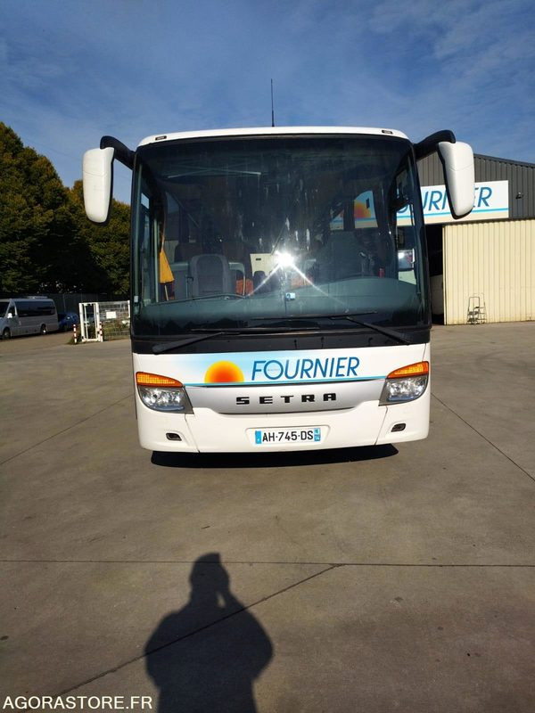 AUTOCAR SETRA 415 GT / 49 PLACES / BVM / 1ERE MAIN - Bus pariwisata: gambar 1 AUTOCAR SETRA 415 GT / 49 PLACES / BVM / 1ERE MAIN - Bus pariwisata: gambar 1
