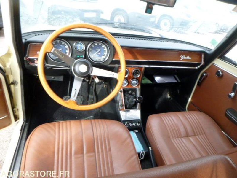 Mobil Alfa Romeo Giulia - 1976 - 92500km - COLLECTION - Livret d'origine: gambar 7