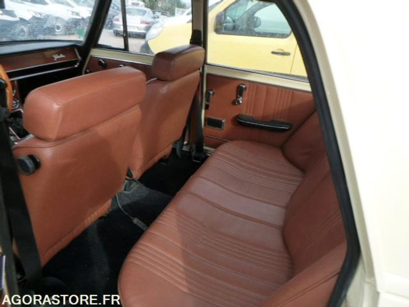 Mobil Alfa Romeo Giulia - 1976 - 92500km - COLLECTION - Livret d'origine: gambar 6