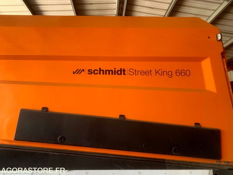 BALAYEUSE COMPOSÉE D'UN PORTEUR MERCEDES ET D'UN SYSTÈME DE BALAYAGE SCHMIDT - Penyapu jalan: gambar 4 BALAYEUSE COMPOSÉE D'UN PORTEUR MERCEDES ET D'UN SYSTÈME DE BALAYAGE SCHMIDT - Penyapu jalan: gambar 4