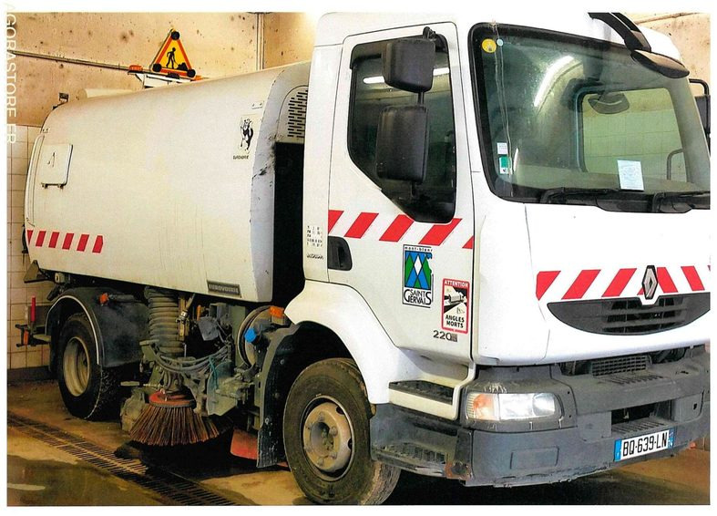 BALAYEUSE de Voiries- RENAULT MIDLUM 220 DXI avec aspiratrice EUROVOIRIE - Penyapu jalan: gambar 2 BALAYEUSE de Voiries- RENAULT MIDLUM 220 DXI avec aspiratrice EUROVOIRIE - Penyapu jalan: gambar 2