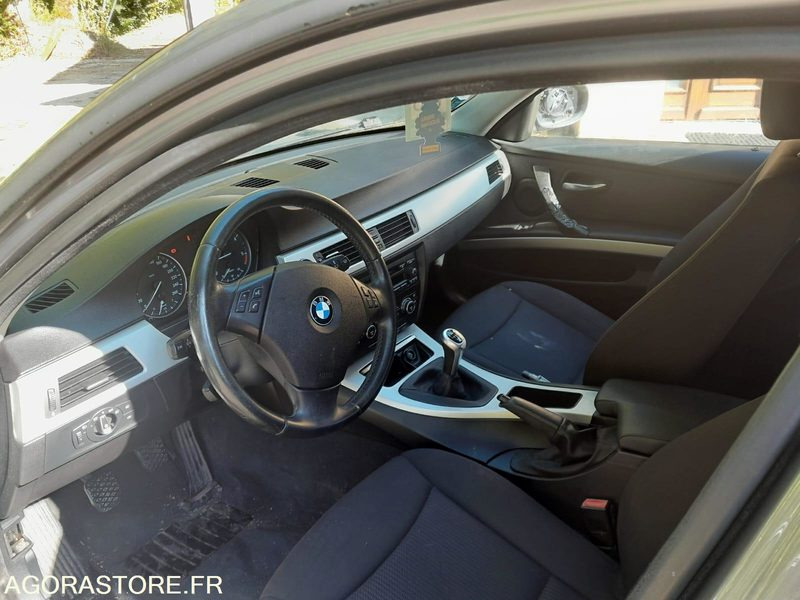 BMW 320 D TOURING - 2010 - 214562km - Station wagon: gambar 3 BMW 320 D TOURING - 2010 - 214562km - Station wagon: gambar 3