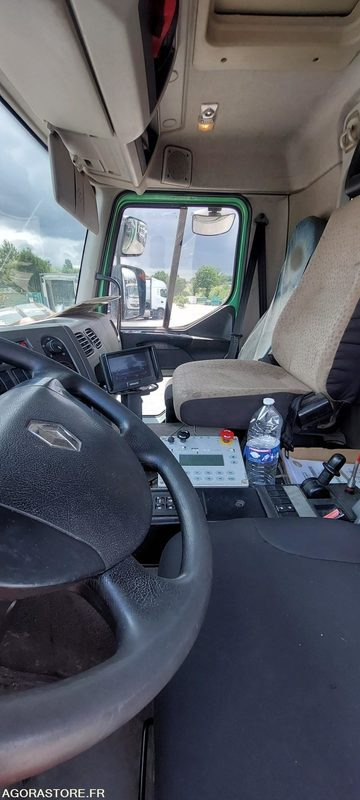 BOM 19T - RENAULT PREMIUM - SEMAT - 2010 - 298146 km - Truk sampah: gambar 5 BOM 19T - RENAULT PREMIUM - SEMAT - 2010 - 298146 km - Truk sampah: gambar 5