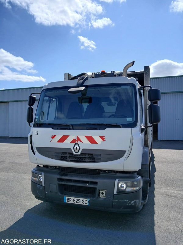 BOM 26 T RENAULT PREMIUM 365583 kms 2011 - Truk sampah: gambar 1 BOM 26 T RENAULT PREMIUM 365583 kms 2011 - Truk sampah: gambar 1