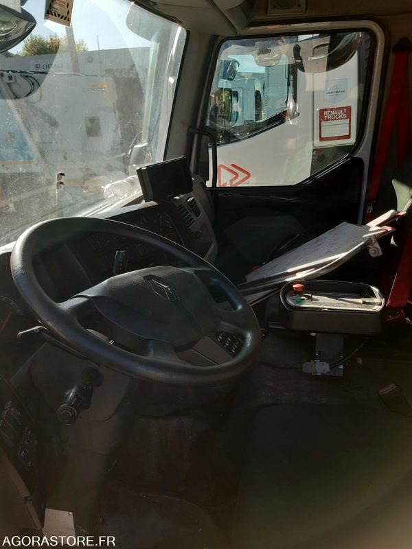 BOM RENAULT 19T - FARID 14M3 - R30958 - 257075 KMS - Truk sampah: gambar 5 BOM RENAULT 19T - FARID 14M3 - R30958 - 257075 KMS - Truk sampah: gambar 5