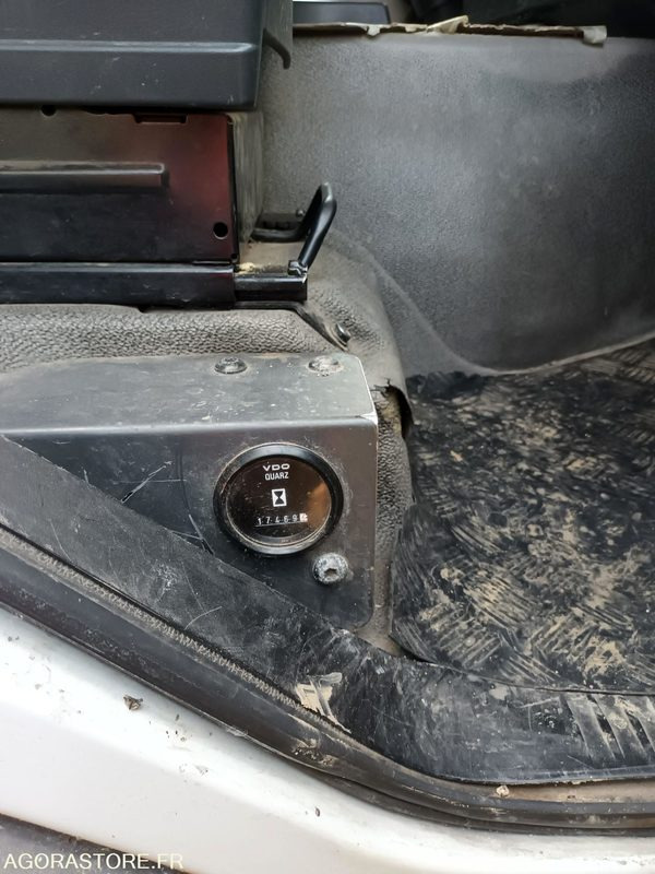 BOM - RENAULT PREMIUM 270 DXI - 182 334 KM - NON ROULANT - Truk sampah: gambar 3 BOM - RENAULT PREMIUM 270 DXI - 182 334 KM - NON ROULANT - Truk sampah: gambar 3