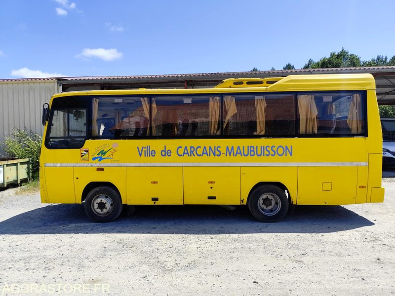 BUS TEMSA SAMBA 302945 kms 2002 EURO 2 - Bus sekolah: gambar 1 BUS TEMSA SAMBA 302945 kms 2002 EURO 2 - Bus sekolah: gambar 1