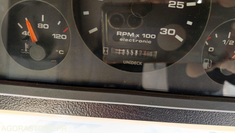 Balayeuse - Mathieu Ravo 560 - 2008 - 894640km - Penyapu jalan: gambar 3 Balayeuse - Mathieu Ravo 560 - 2008 - 894640km - Penyapu jalan: gambar 3