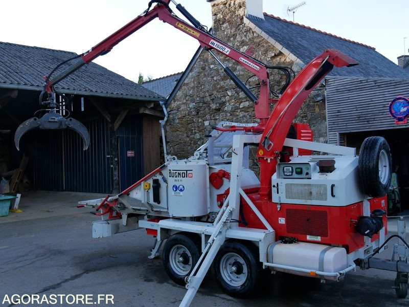 Broyeur Multi végétaux avec grue radiocommandée BUGNOT BVE11 - Peralatan kebun: gambar 4 Broyeur Multi végétaux avec grue radiocommandée BUGNOT BVE11 - Peralatan kebun: gambar 4