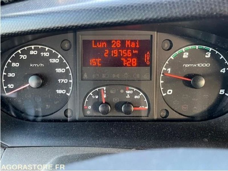 IVECO CYTIOS - 2014 - 219967KMS - Bus: gambar 5 IVECO CYTIOS - 2014 - 219967KMS - Bus: gambar 5