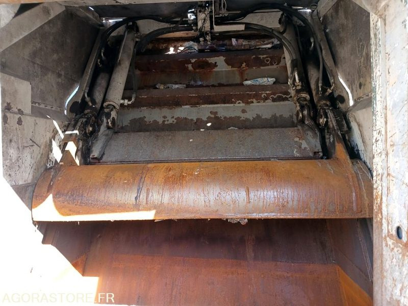 CAMION BOM CLASSIQUE 26T 7076XX62 - Truk sampah: gambar 3 CAMION BOM CLASSIQUE 26T 7076XX62 - Truk sampah: gambar 3