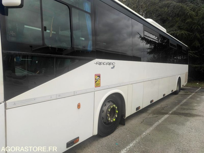 CAR IRISBUS - RECREO - MEC2009 / 620300 KM - AH663NW (19895) - Bus sekolah: gambar 3 CAR IRISBUS - RECREO - MEC2009 / 620300 KM - AH663NW (19895) - Bus sekolah: gambar 3