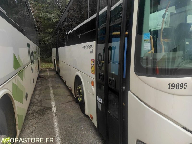 CAR IRISBUS - RECREO - MEC2009 / 620300 KM - AH663NW (19895) - Bus sekolah: gambar 2 CAR IRISBUS - RECREO - MEC2009 / 620300 KM - AH663NW (19895) - Bus sekolah: gambar 2