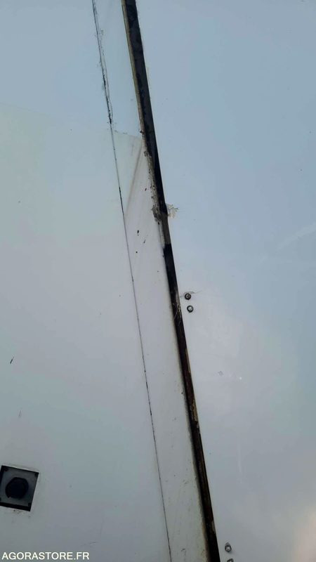 CG 622 LE - MERCEDES ECONIC 2633 - 2013 - 203000KM - Truk sampah: gambar 3 CG 622 LE - MERCEDES ECONIC 2633 - 2013 - 203000KM - Truk sampah: gambar 3