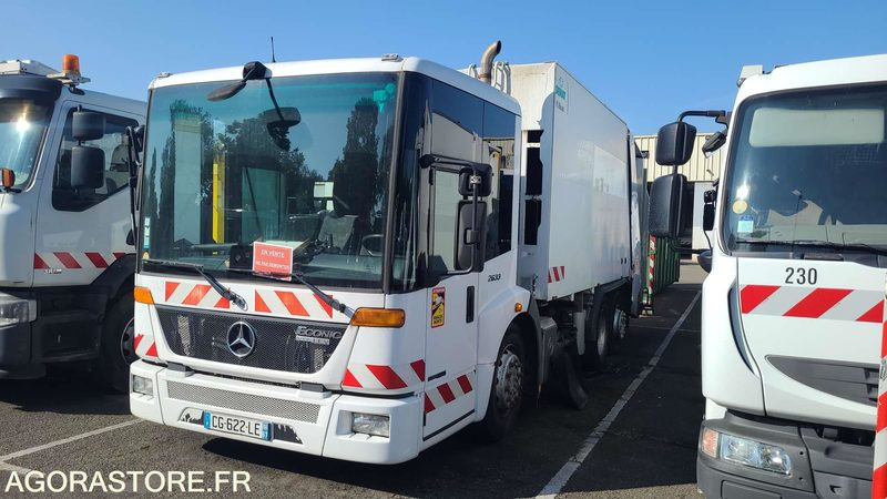 CG 622 LE - MERCEDES ECONIC 2633 - 2013 - 203000KM - Truk sampah: gambar 1 CG 622 LE - MERCEDES ECONIC 2633 - 2013 - 203000KM - Truk sampah: gambar 1