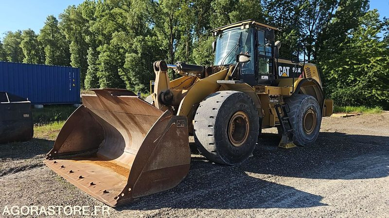 CHARGEUR SUR PNEUS CATERPILLAR 966K - 2014 / env 16 800 HEURES - Loader konstruksi: gambar 1 CHARGEUR SUR PNEUS CATERPILLAR 966K - 2014 / env 16 800 HEURES - Loader konstruksi: gambar 1