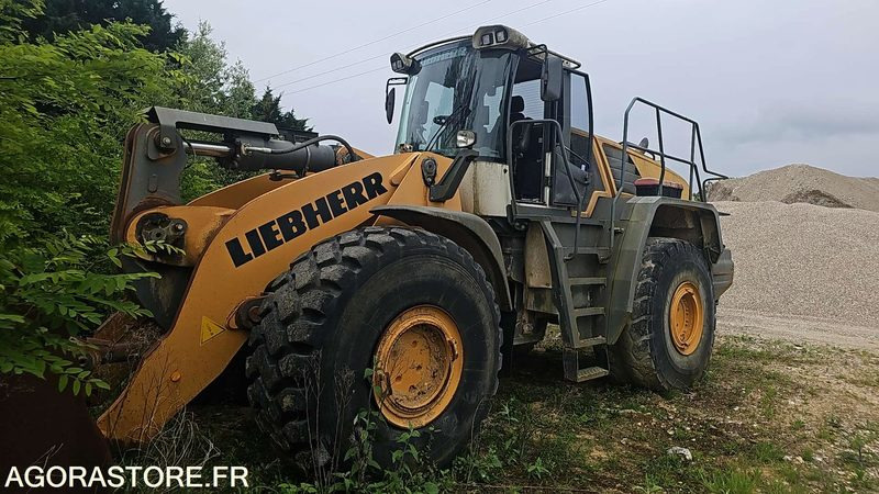 CHARGEUR SUR PNEUS LIEBHERR L586 - VATZ0461AZB032490 - 2013 / 135 801 HEURES - Loader konstruksi: gambar 1 CHARGEUR SUR PNEUS LIEBHERR L586 - VATZ0461AZB032490 - 2013 / 135 801 HEURES - Loader konstruksi: gambar 1