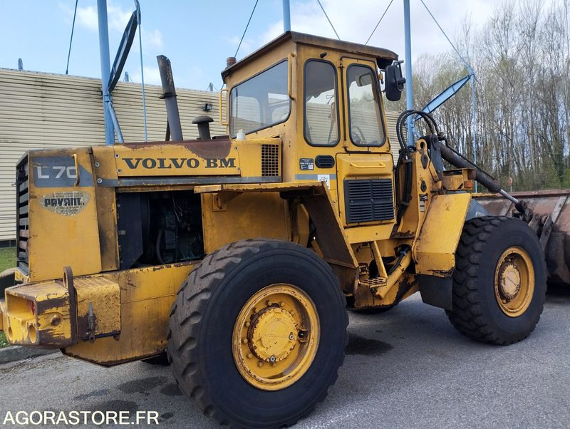 CHARGEUSE SUR PNEUS VOLVO L70 de 1993 n°9930 HS A REPARER - Loader konstruksi: gambar 5 CHARGEUSE SUR PNEUS VOLVO L70 de 1993 n°9930 HS A REPARER - Loader konstruksi: gambar 5