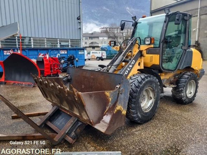 CHARGEUSE VOLVO L25B-P 2008 6200 HEURES - Loader konstruksi: gambar 4 CHARGEUSE VOLVO L25B-P 2008 6200 HEURES - Loader konstruksi: gambar 4
