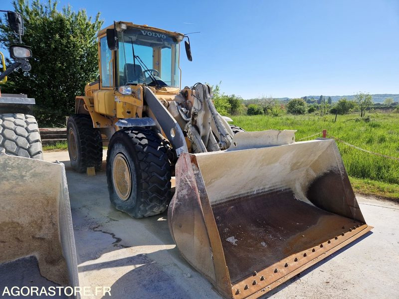 CHARGEUSE VOLVO L60E - 2005 / 6 670 HEURES - Loader konstruksi: gambar 2 CHARGEUSE VOLVO L60E - 2005 / 6 670 HEURES - Loader konstruksi: gambar 2