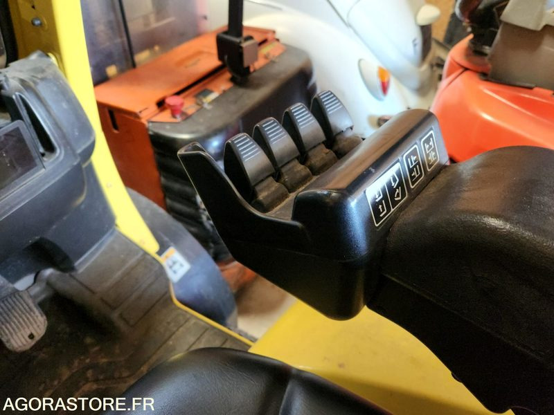 CHARIOT ELEVATEUR DIESEL 3T5 HYSTER H3.5FT - 2007 - 1033 heures - Forklift diesel: gambar 4 CHARIOT ELEVATEUR DIESEL 3T5 HYSTER H3.5FT - 2007 - 1033 heures - Forklift diesel: gambar 4